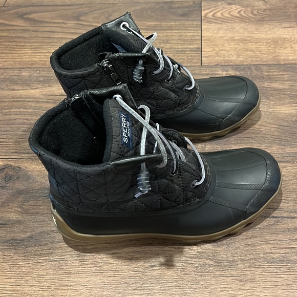 Sperry duck boot 6.5 - Picture 2 of 7